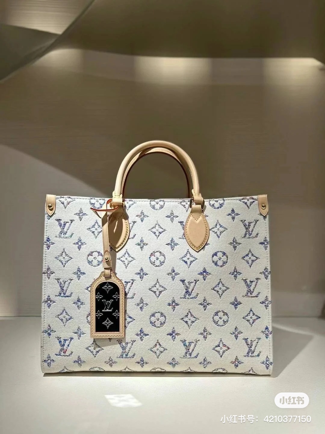 Louis Vuitton Shopping Bags